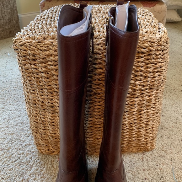 TORY BURCH brown riding boots - Picture 3 of 10